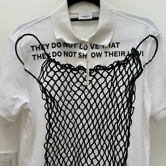Burberry Men’s White Polo Shirt size M. Fish net design. Authentic - Picture 2 of 12